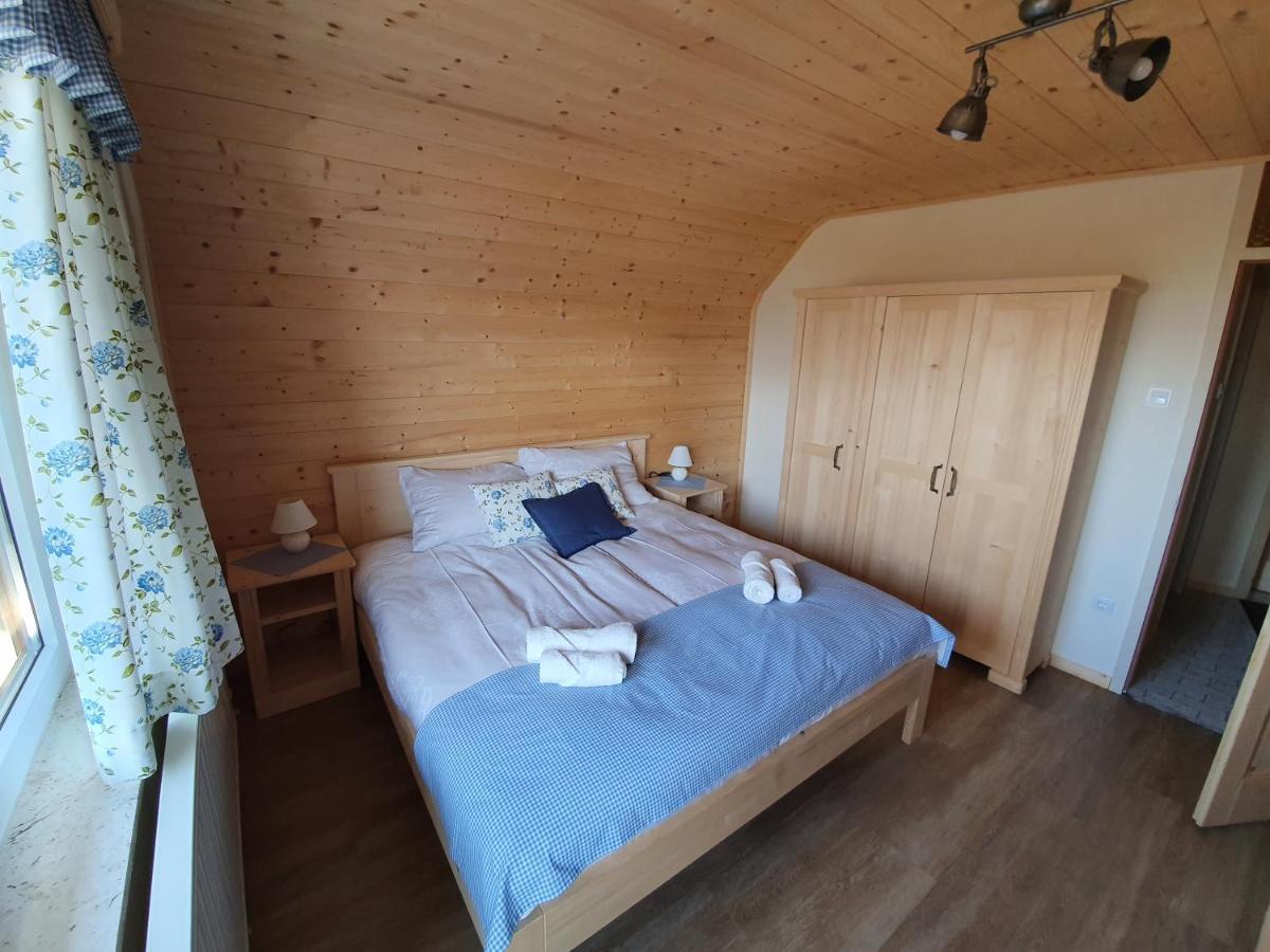 Apartmaji Pavc ボーヒニ エクステリア 写真